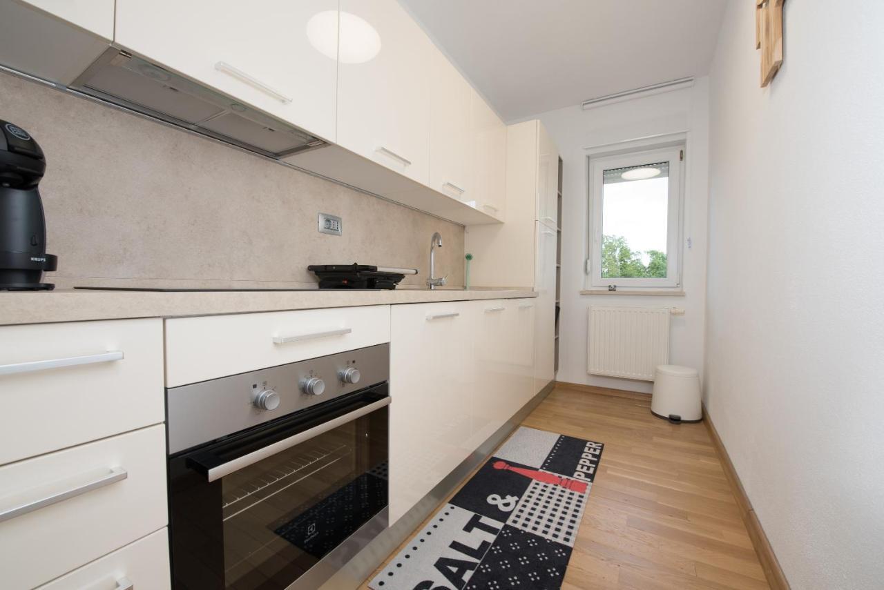 Apartmani Bilic カスタヴ エクステリア 写真