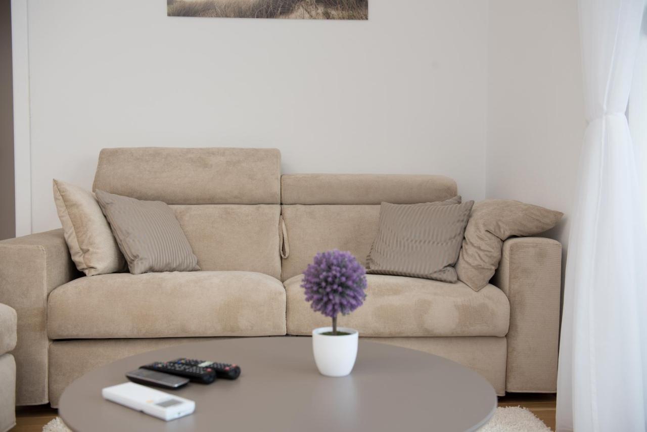 Apartmani Bilic カスタヴ エクステリア 写真
